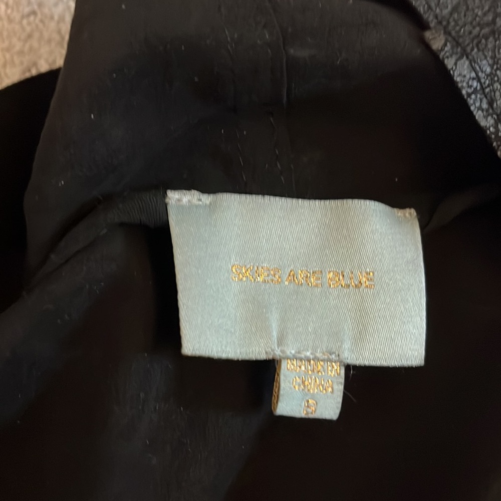 Skies Are Blue Black Faux Leather Belted Vest - Women’s Size Small - Picture 2 of 5